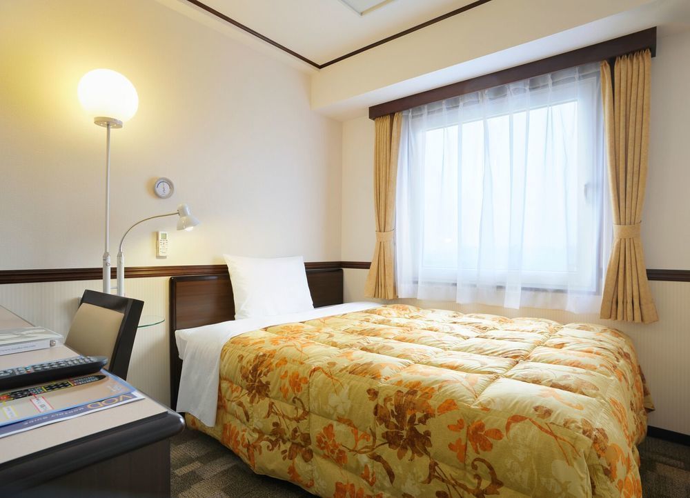 Toyoko Hon-atsugi-eki Minami-guchi 3* Atsugi
